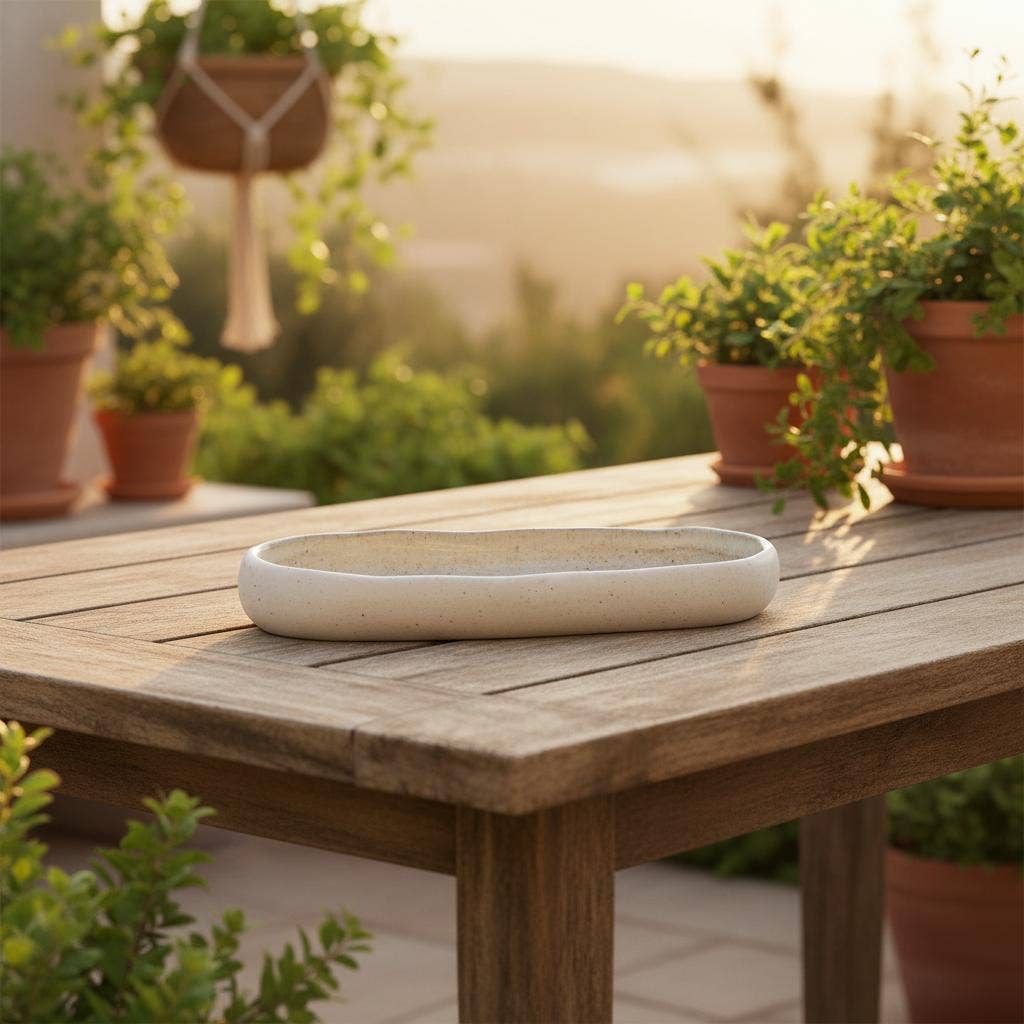 White Porcelain Plate for Decoration and Dining